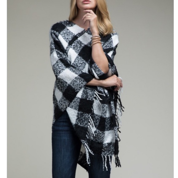 LAST 2 🔥 2 Tone Buffalo Plaid Long Fringe Poncho - Picture 7 of 7